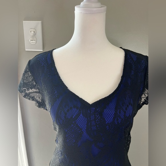 VENUS V-Neck Lace Dress Size M - Picture 7 of 12